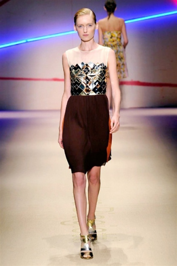 Fotoservizio/SS 2015/WOMEN/LAURA BIAGIOTTI/DP1/7