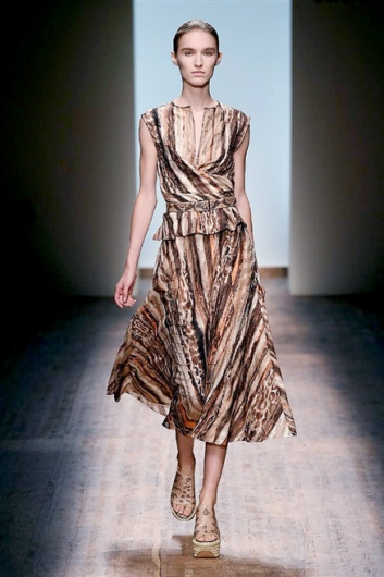 Fotoservizio/SS 2015/WOMEN/SALVATORE FERRAGAMO/DP1/13