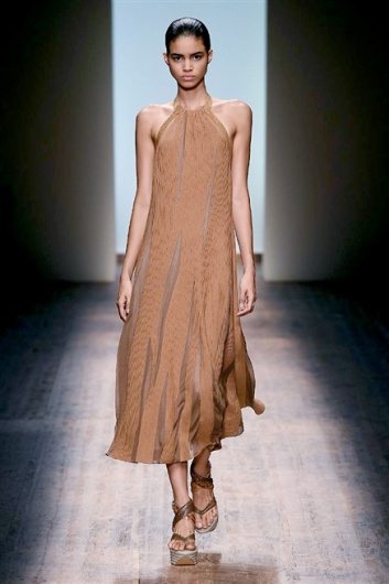 Fotoservizio/SS 2015/WOMEN/SALVATORE FERRAGAMO/DP1/16