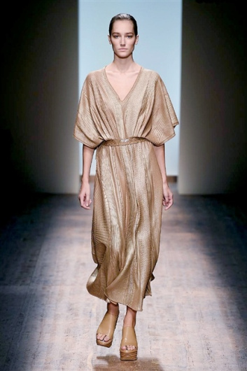 Fotoservizio/SS 2015/WOMEN/SALVATORE FERRAGAMO/DP1/18