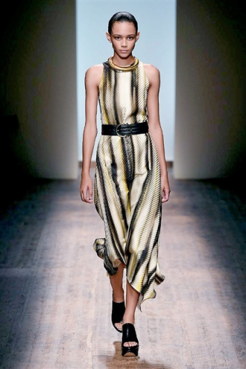 Fotoservizio/SS 2015/WOMEN/SALVATORE FERRAGAMO/DP1/27
