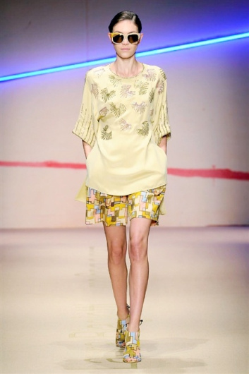 Fotoservizio/SS 2015/WOMEN/LAURA BIAGIOTTI/DP1/9