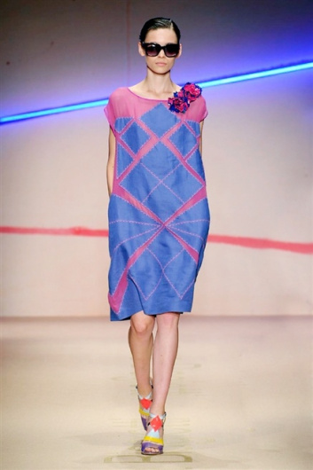 Fotoservizio/SS 2015/WOMEN/LAURA BIAGIOTTI/DP1/15