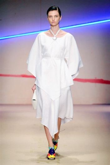 Fotoservizio/SS 2015/WOMEN/LAURA BIAGIOTTI/DP1/25