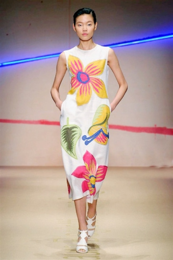 Fotoservizio/SS 2015/WOMEN/LAURA BIAGIOTTI/DP1/37
