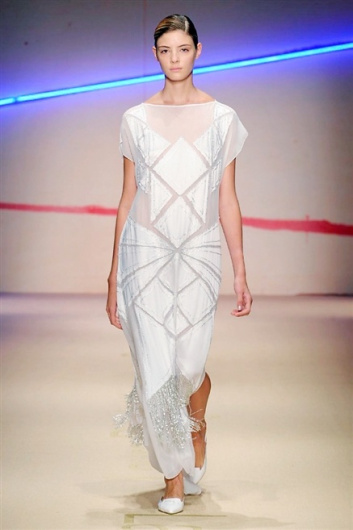 Fotoservizio/SS 2015/WOMEN/LAURA BIAGIOTTI/DP1/47
