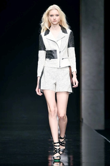 Fotoservizio/SS 2015/WOMEN/JOHN RICHMOND/DP1/8