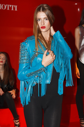 Presentazione S/S 2015 - Cesare Paciotti 17