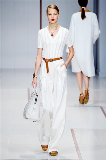Fotoservizio/SS 2015/WOMEN/TRUSSARDI/DP1/2