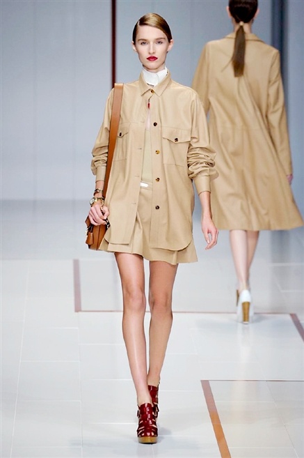Fotoservizio/SS 2015/WOMEN/TRUSSARDI/DP1/3