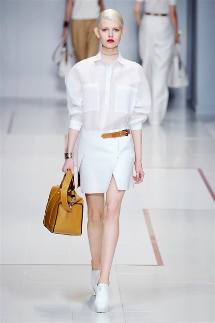 Fotoservizio/SS 2015/WOMEN/TRUSSARDI/DP1/4