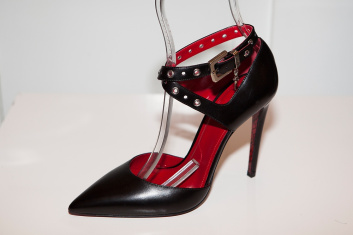 Presentazione S/S 2015 - Cesare Paciotti 82