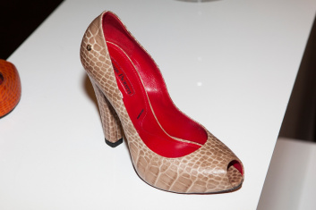 Presentazione S/S 2015 - Cesare Paciotti 59