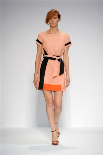 Fotoservizio/SS 2012/WOMEN/CRISTIANO BURANI/2