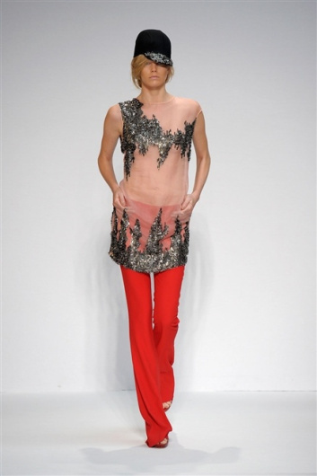 Fotoservizio/SS 2012/WOMEN/CRISTIANO BURANI/11