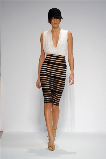 Fotoservizio/SS 2012/WOMEN/CRISTIANO BURANI/14