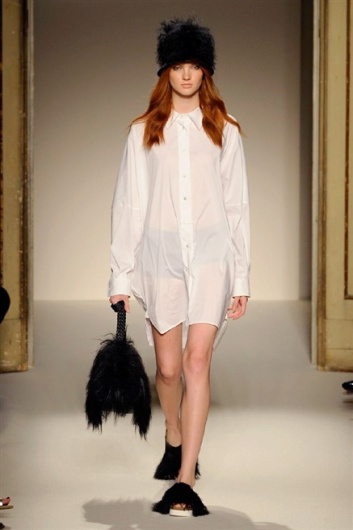 Fotoservizio/SS 2015/WOMEN/SIMONETTA RAVIZZA/DP1/1
