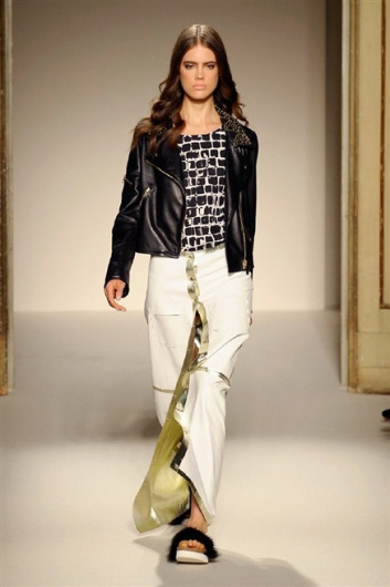 Fotoservizio/SS 2015/WOMEN/SIMONETTA RAVIZZA/DP1/19