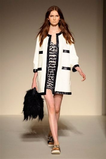 Fotoservizio/SS 2015/WOMEN/SIMONETTA RAVIZZA/DP1/21