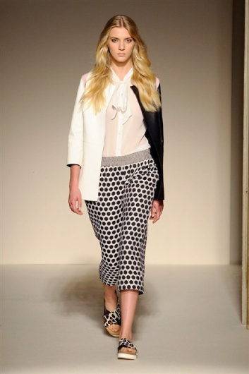 Fotoservizio/SS 2015/WOMEN/SIMONETTA RAVIZZA/DP1/26