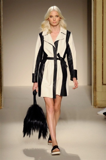Fotoservizio/SS 2015/WOMEN/SIMONETTA RAVIZZA/DP1/31