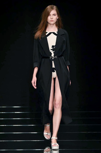 Fotoservizio/SS 2015/WOMEN/ANTEPRIMA/DP1/3