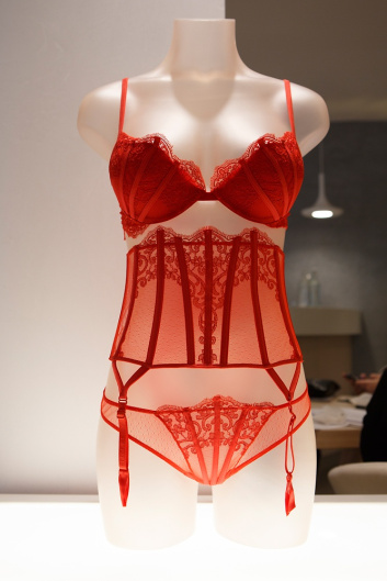 Presentazione S/S 2015 - La Perla 9