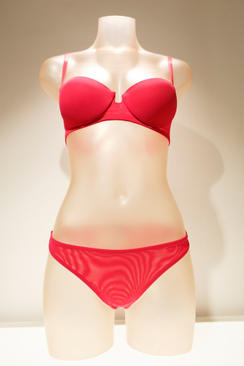 Presentazione S/S 2015 - La Perla 10