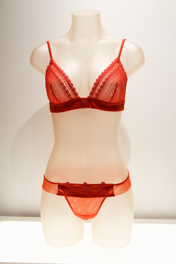 Presentazione S/S 2015 - La Perla 12