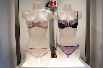 Presentazione S/S 2015 - La Perla 16