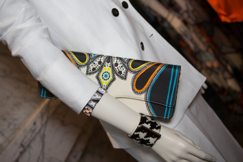 Presentazione S/S 2015 - Larusmiani 4