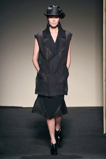 Fotoservizio/SS 2015/WOMEN/GRINKO/DP1/13