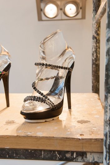 Presentazione S/S 2015 - Mario Valentino 1