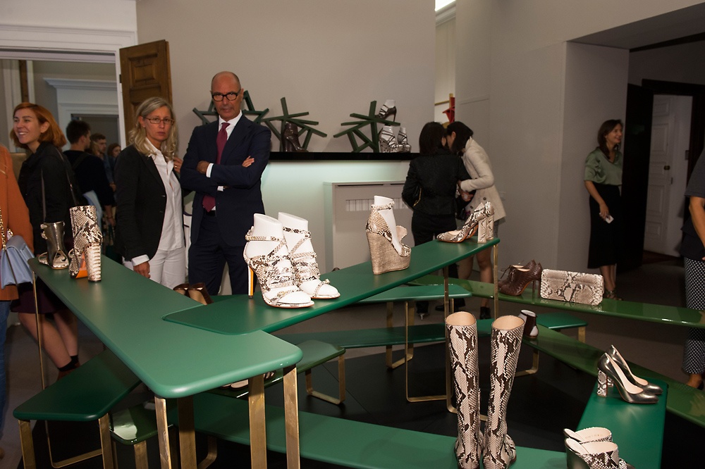 Presentazione S/S 2015 - Santoni 1