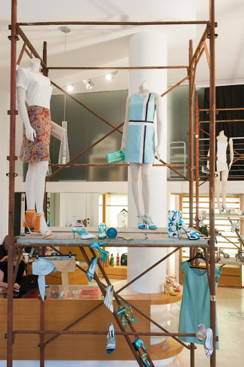 Presentazione S/S 2015 - Mario Valentino 18