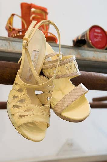 Presentazione S/S 2015 - Mario Valentino 42