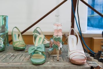 Presentazione S/S 2015 - Mario Valentino 43