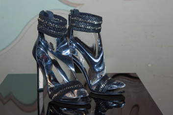 Presentazione S/S 2015 - Brian Atwood 30