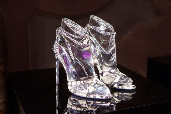 Presentazione S/S 2015 - Brian Atwood 81