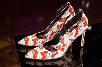 Presentazione S/S 2015 - Brian Atwood 116