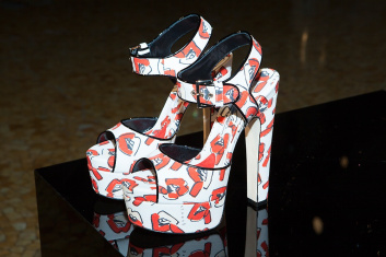 Presentazione S/S 2015 - Brian Atwood 57
