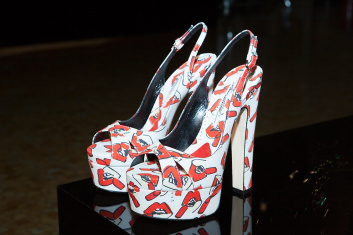 Presentazione S/S 2015 - Brian Atwood 58