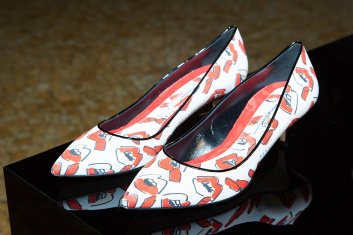Presentazione S/S 2015 - Brian Atwood 59