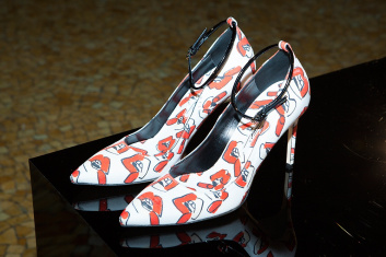 Presentazione S/S 2015 - Brian Atwood 60
