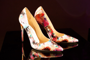 Presentazione S/S 2015 - Brian Atwood 65