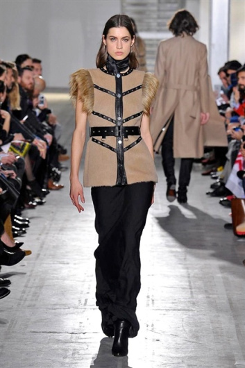 Fotoservizio/FW 2015-2016/MEN/COSTUME NATIONAL HOMME/DP1/3