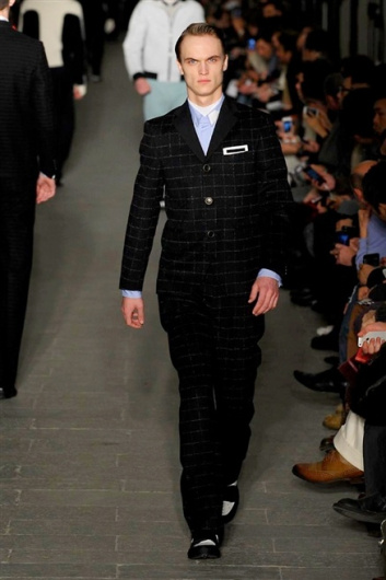 Fotoservizio/FW 2015-2016/MEN/ANDREA POMPILIO/DP1/8