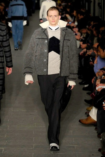 Fotoservizio/FW 2015-2016/MEN/ANDREA POMPILIO/DP1/17