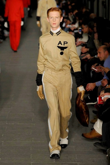 Fotoservizio/FW 2015-2016/MEN/ANDREA POMPILIO/DP1/30