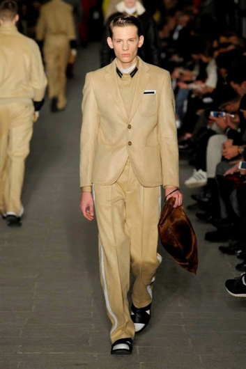 Fotoservizio/FW 2015-2016/MEN/ANDREA POMPILIO/DP1/32